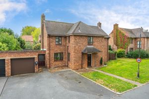 Overview front- click for photo gallery